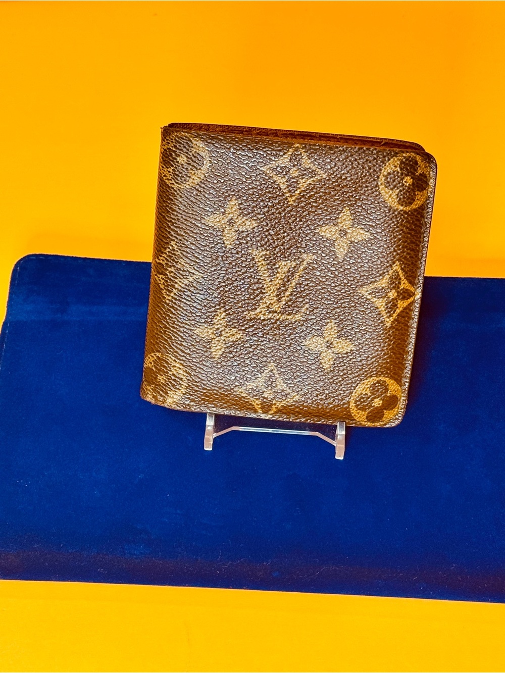 Louis Vuitton Compact Monogram Bifold Wallet organizer - Picture 8 of 10